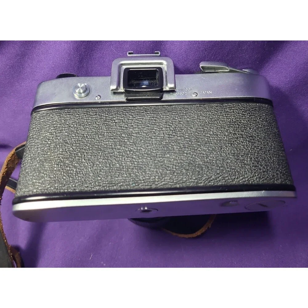 Wards SLR 600 Soligor Lens  35mm Film Camera with Leather Case Vintage